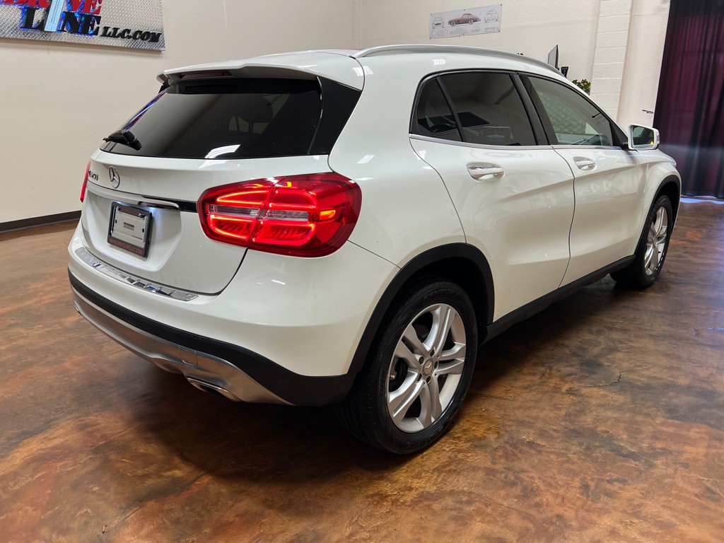 2016 Mercedes-Benz GLA-Class Image 9