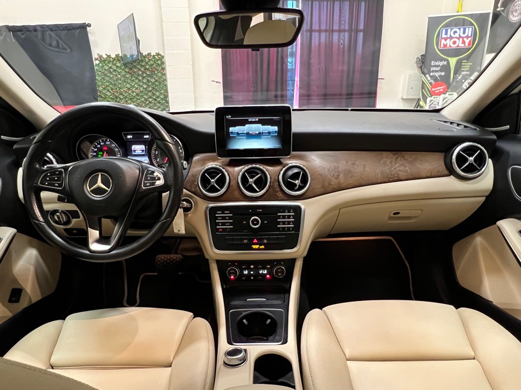 2016 Mercedes-Benz GLA-Class Image 14