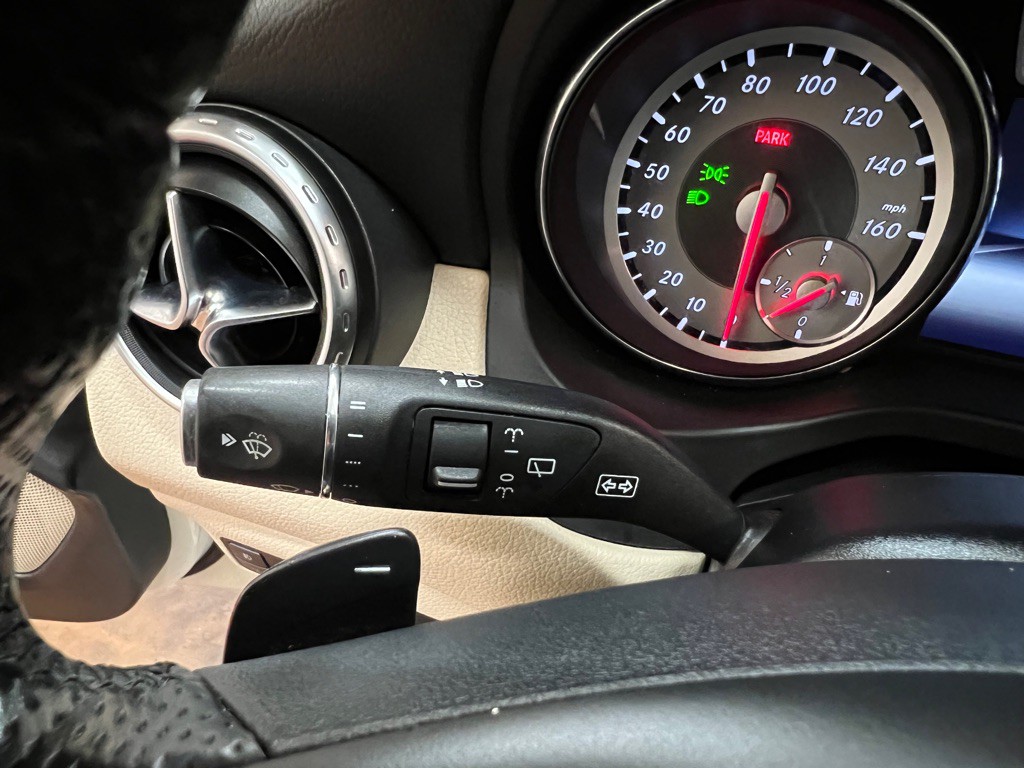 2016 Mercedes-Benz GLA-Class Image 17