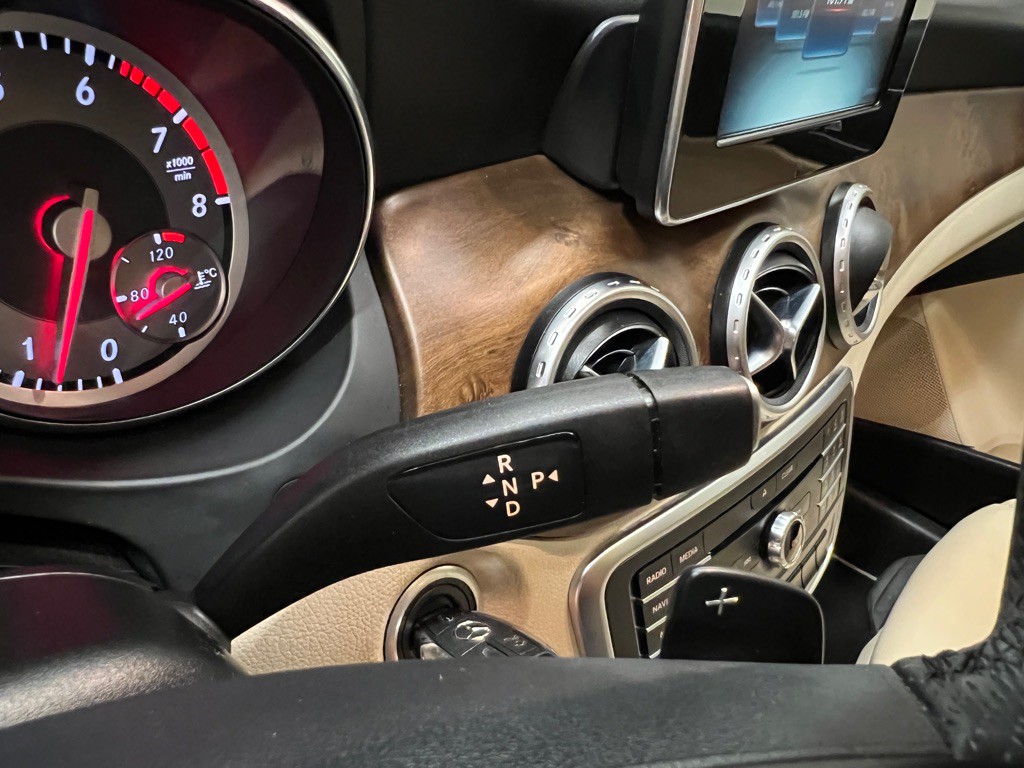 2016 Mercedes-Benz GLA-Class Image 19