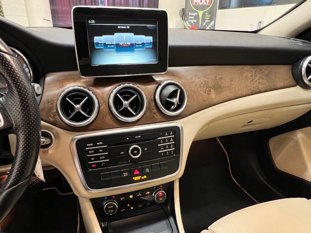 2016 Mercedes-Benz GLA-Class Image 21
