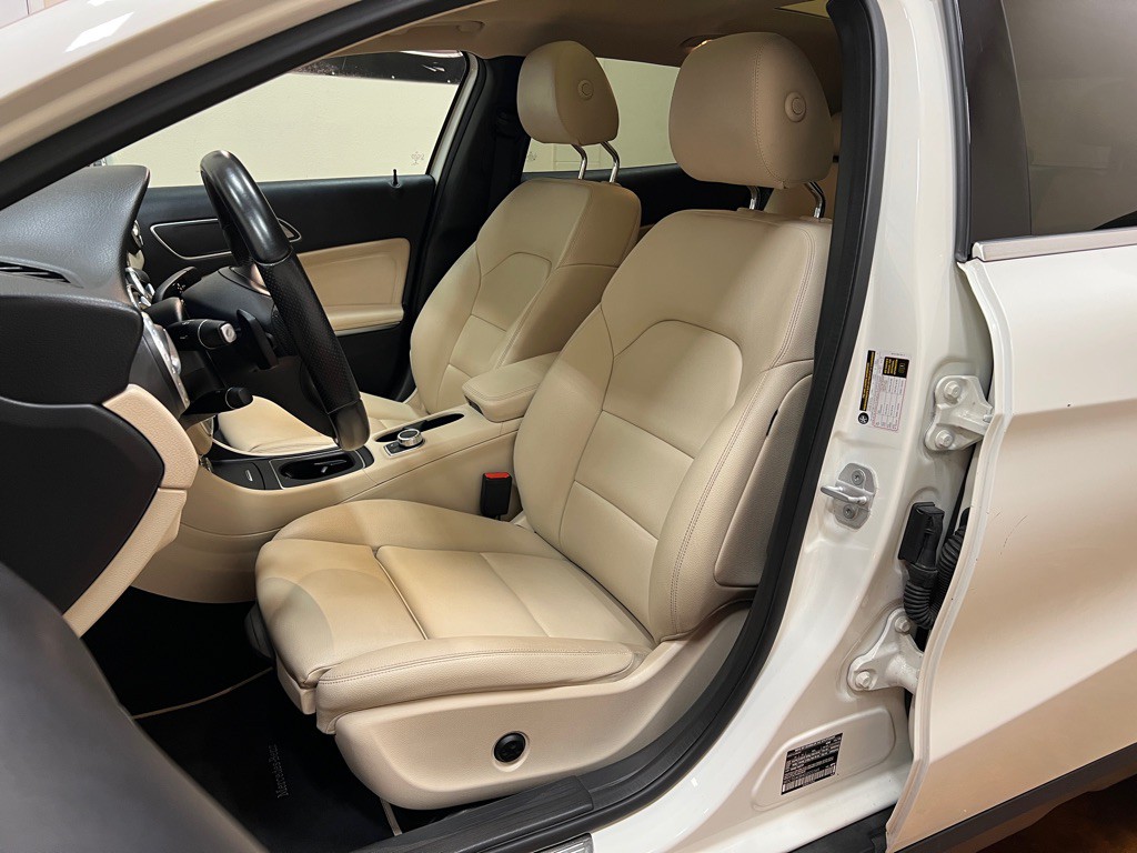 2016 Mercedes-Benz GLA-Class Image 27