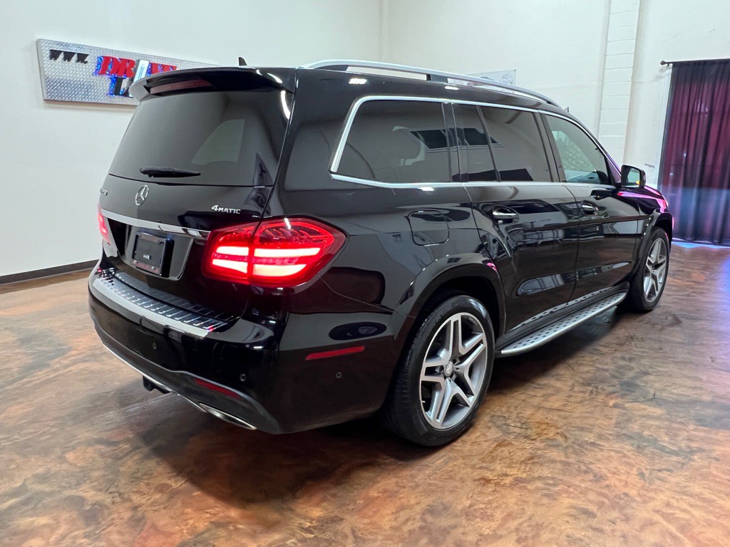 2017 Mercedes-Benz GLS-Class Image 9