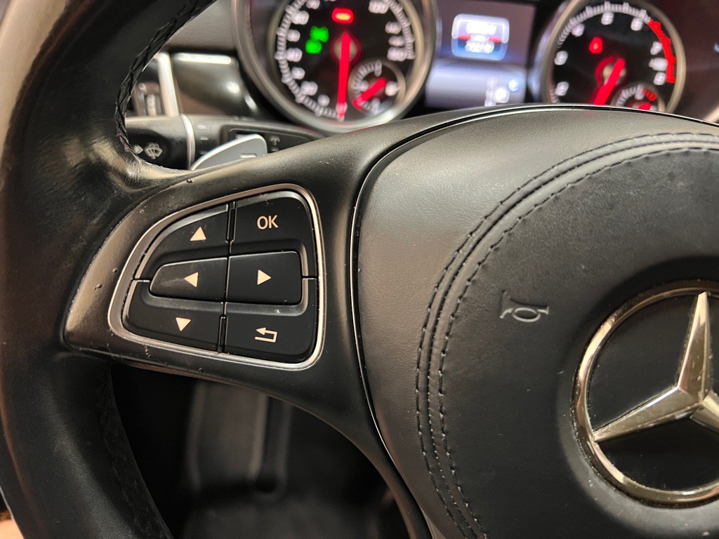 2017 Mercedes-Benz GLS-Class Image 17