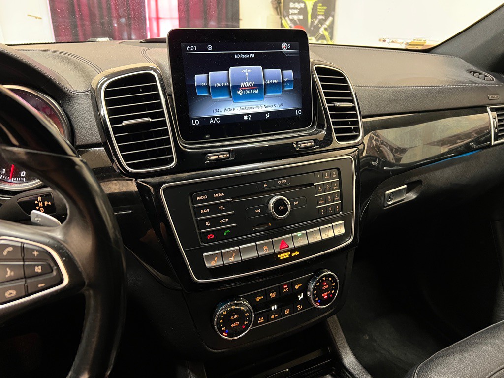 2017 Mercedes-Benz GLS-Class Image 23