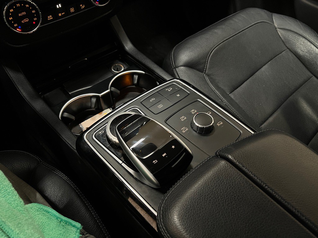 2017 Mercedes-Benz GLS-Class Image 28