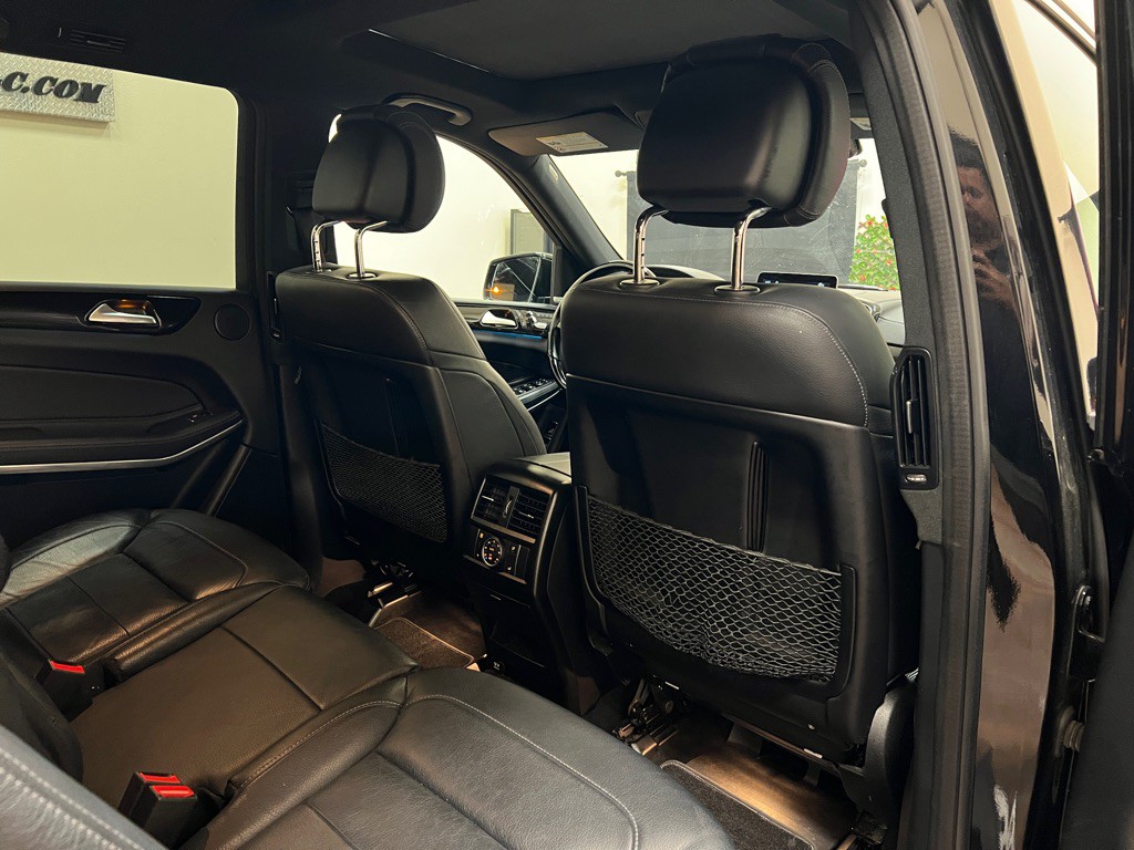 2017 Mercedes-Benz GLS-Class Image 37