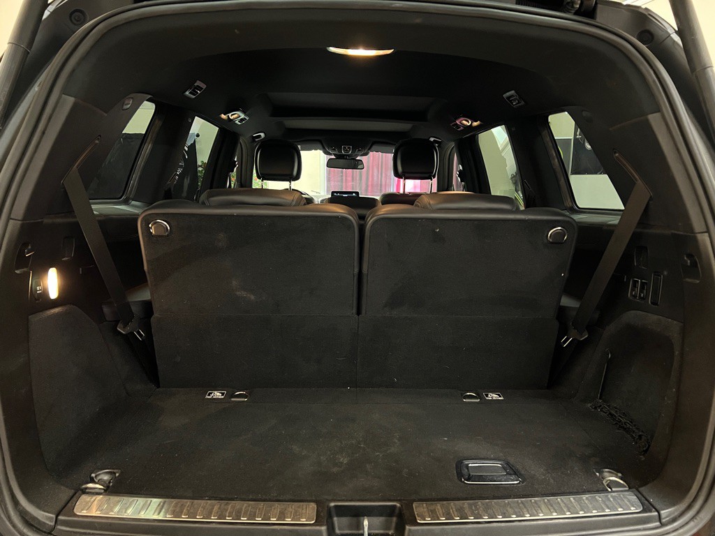 2017 Mercedes-Benz GLS-Class Image 39
