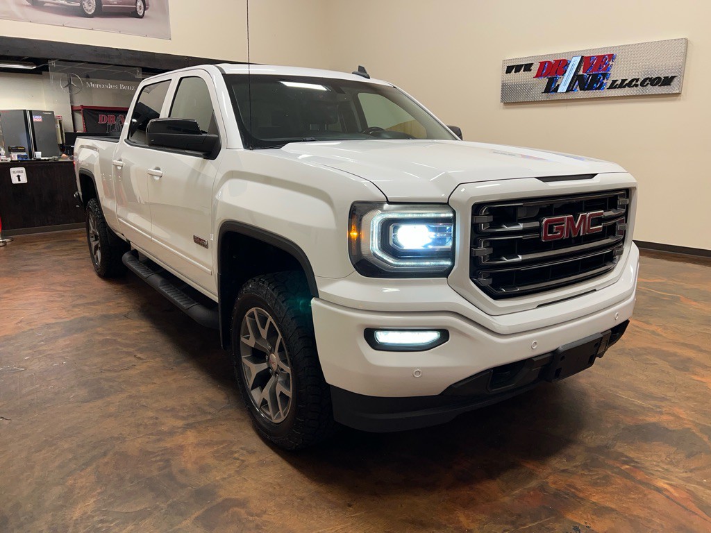 2017 GMC Sierra Image 3