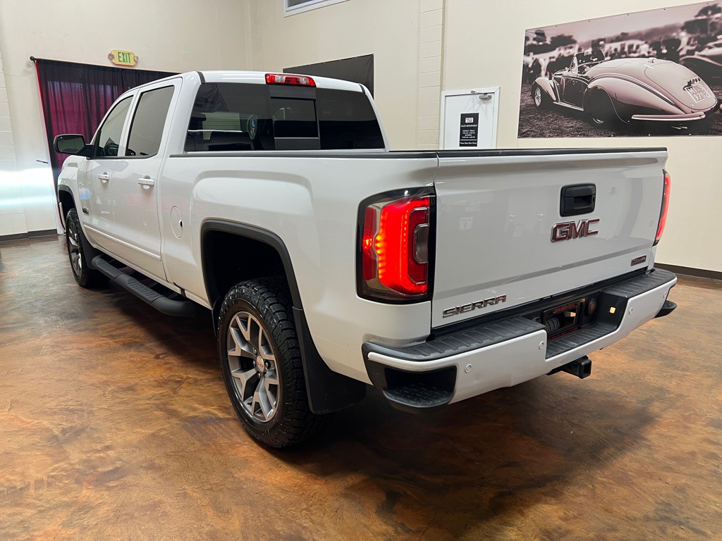 2017 GMC Sierra Image 8