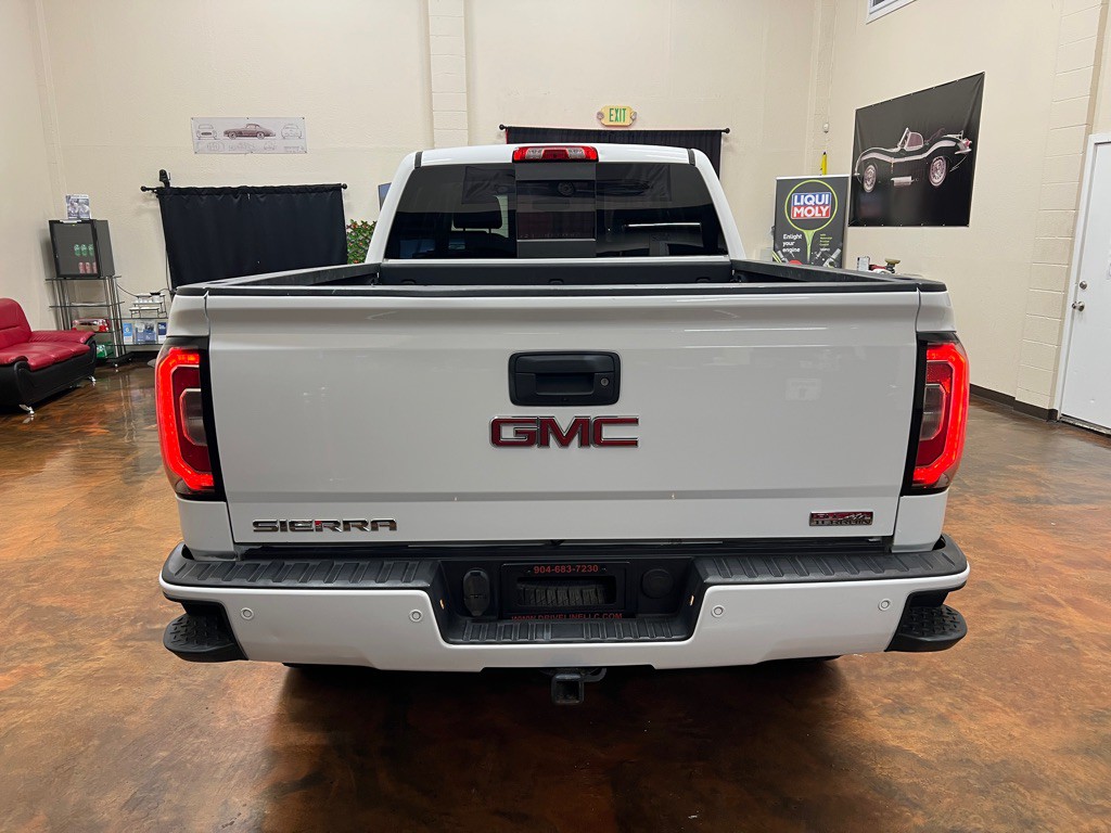 2017 GMC Sierra Image 9