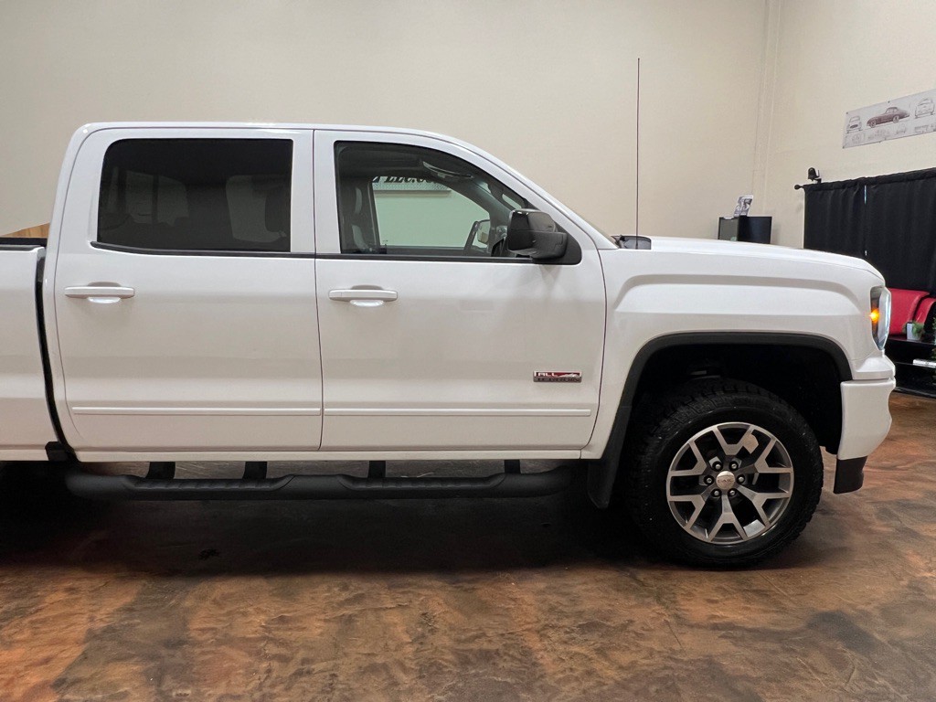 2017 GMC Sierra Image 12