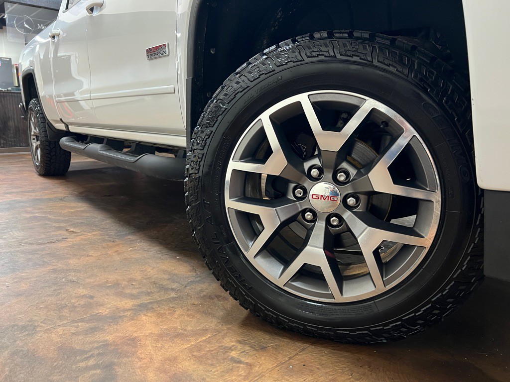 2017 GMC Sierra Image 40