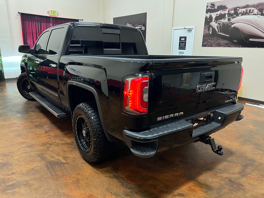 2016 GMC Sierra Image 2