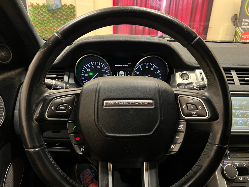 2015 Land Rover Range Rover Evoque Image 18