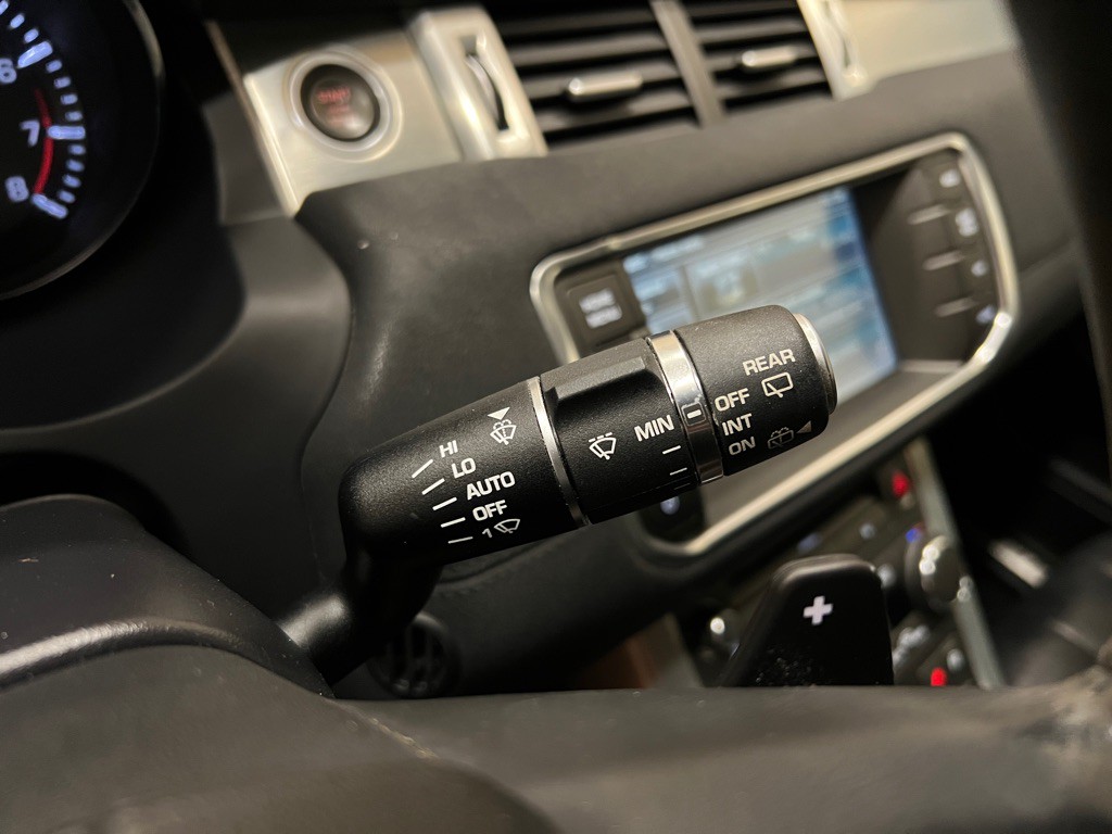 2015 Land Rover Range Rover Evoque Image 21