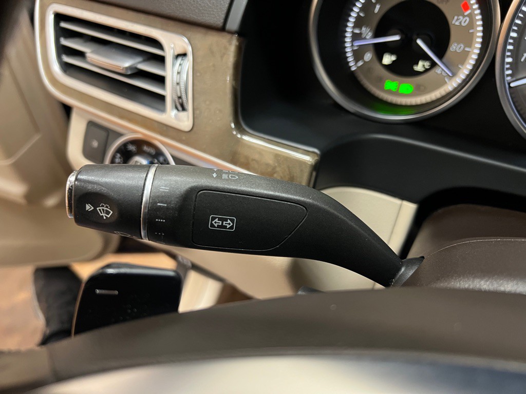2014 Mercedes-Benz E-Class Image 19