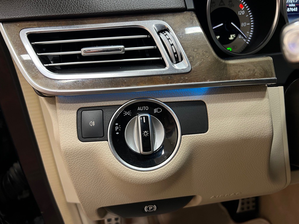 2014 Mercedes-Benz E-Class Image 21