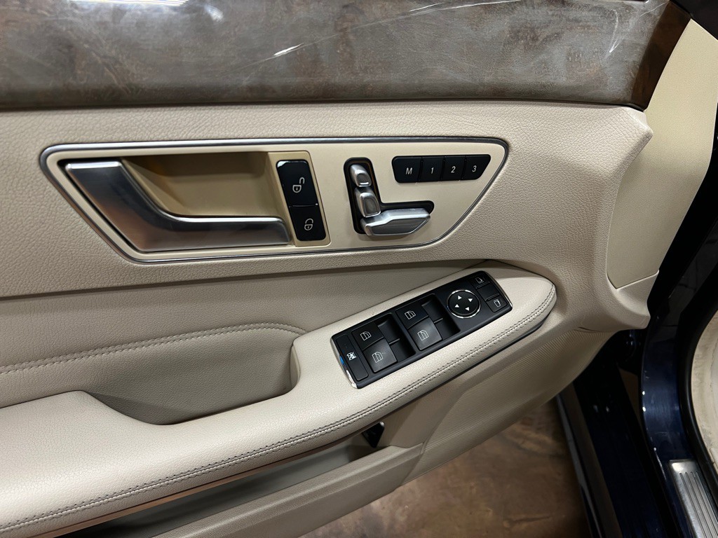 2014 Mercedes-Benz E-Class Image 27