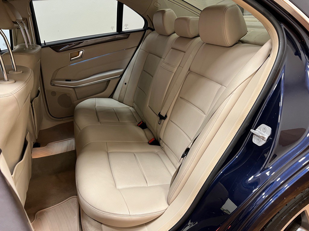 2014 Mercedes-Benz E-Class Image 30