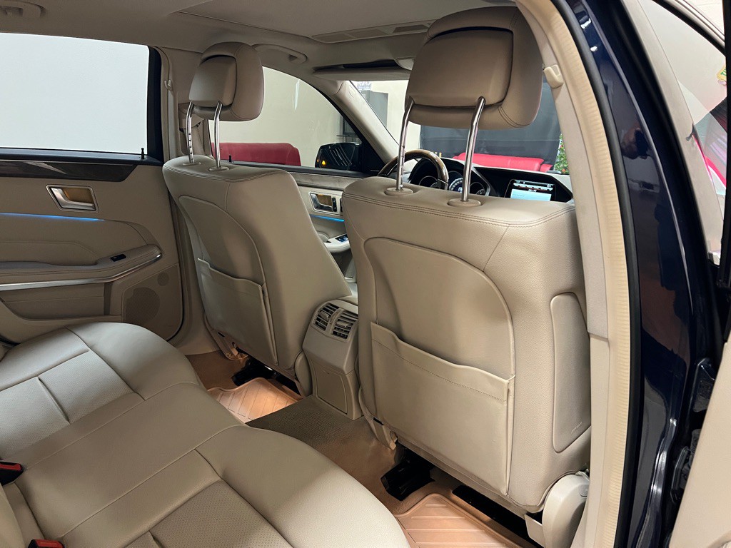 2014 Mercedes-Benz E-Class Image 32