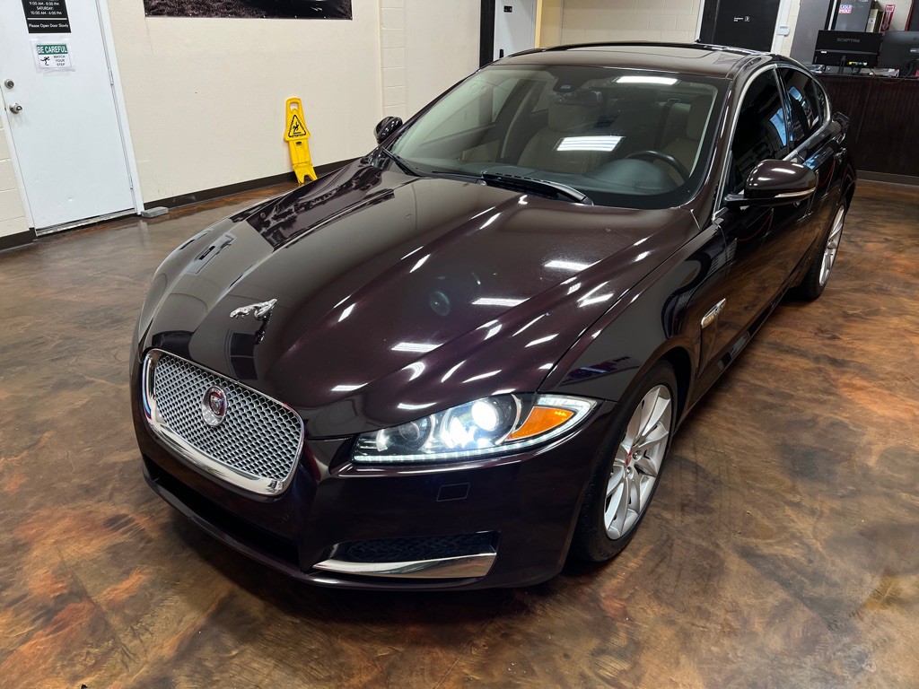 2015 Jaguar XF Image 44