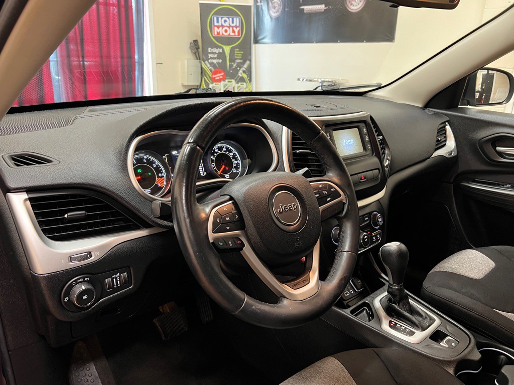 2014 Jeep Cherokee Image 15