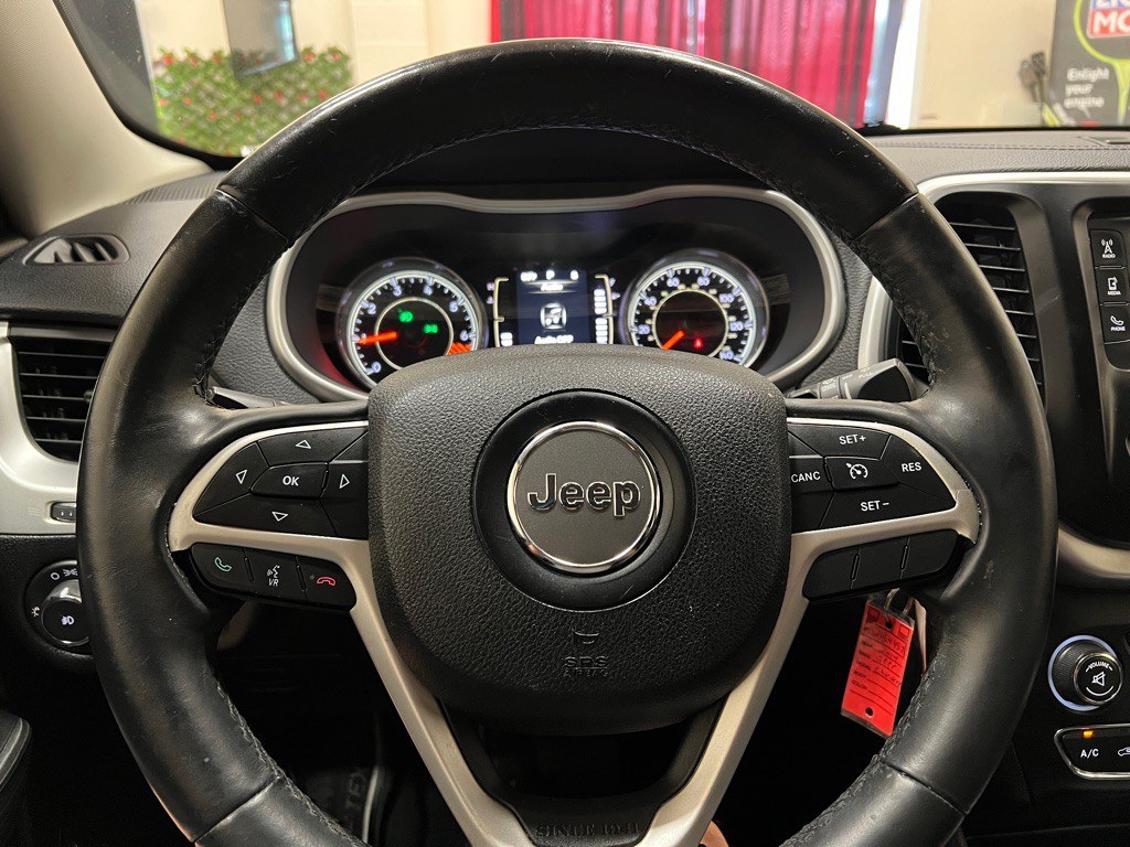 2014 Jeep Cherokee Image 21