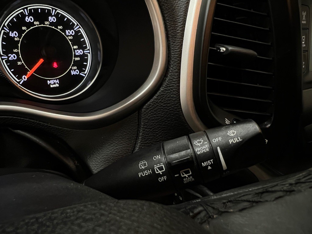 2014 Jeep Cherokee Image 24