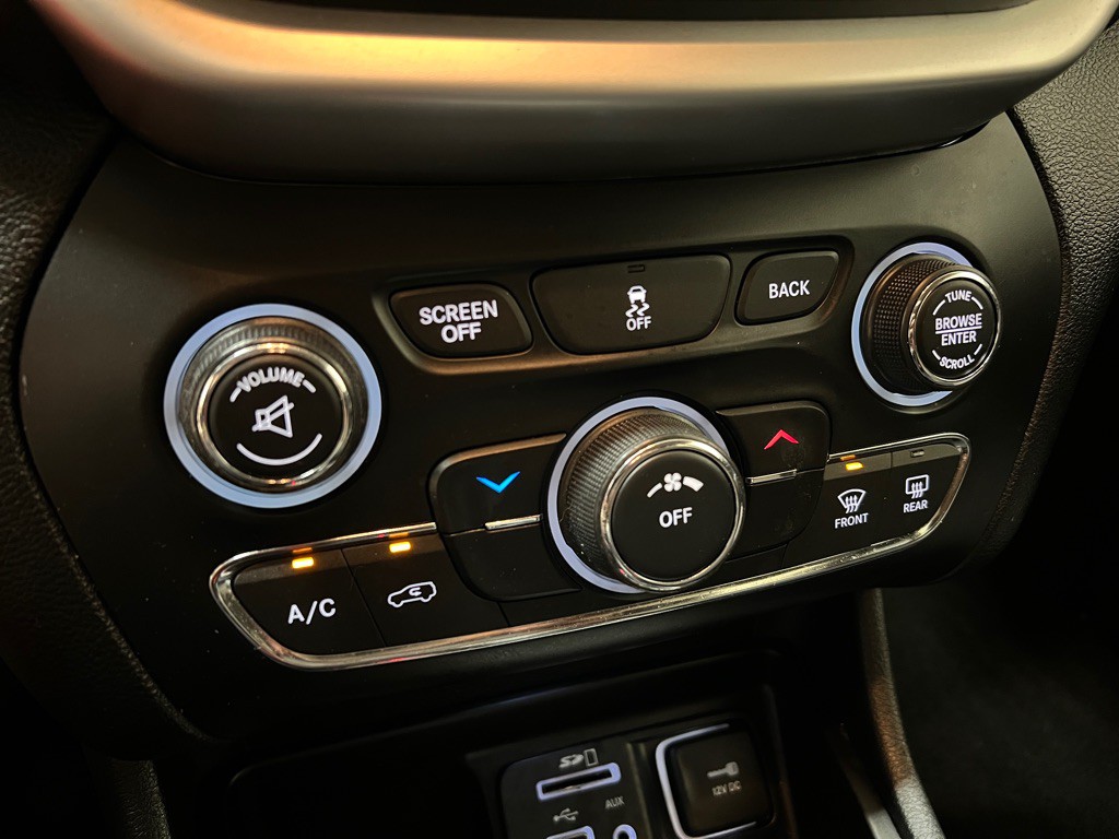 2014 Jeep Cherokee Image 26