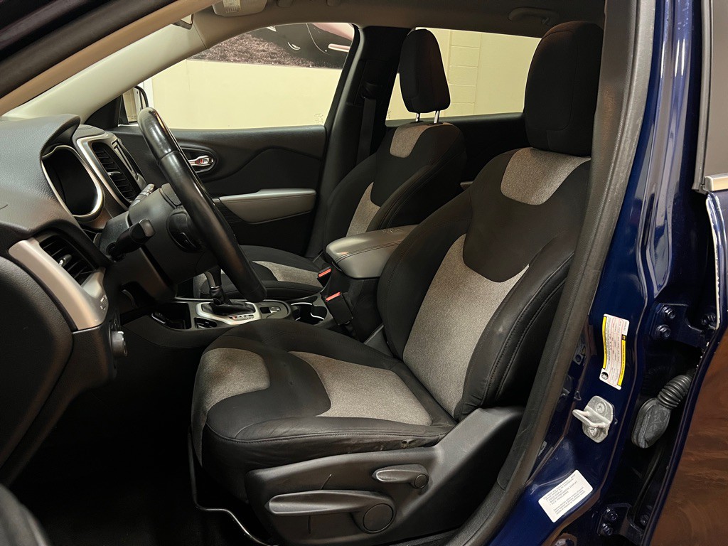 2014 Jeep Cherokee Image 28