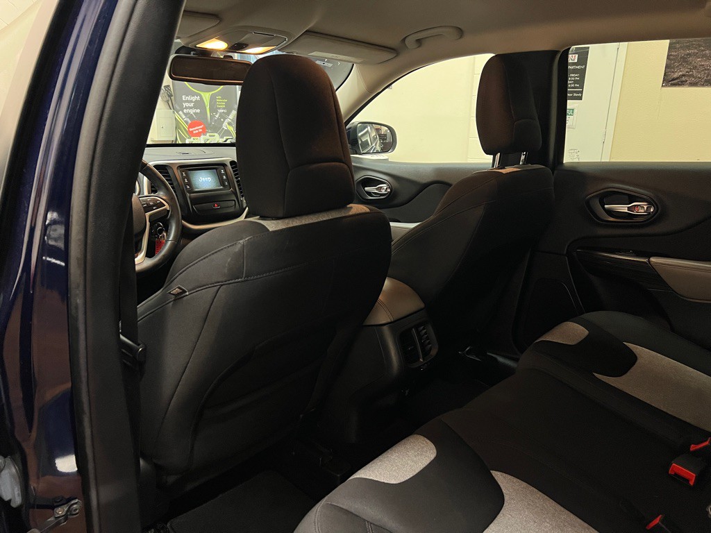 2014 Jeep Cherokee Image 29