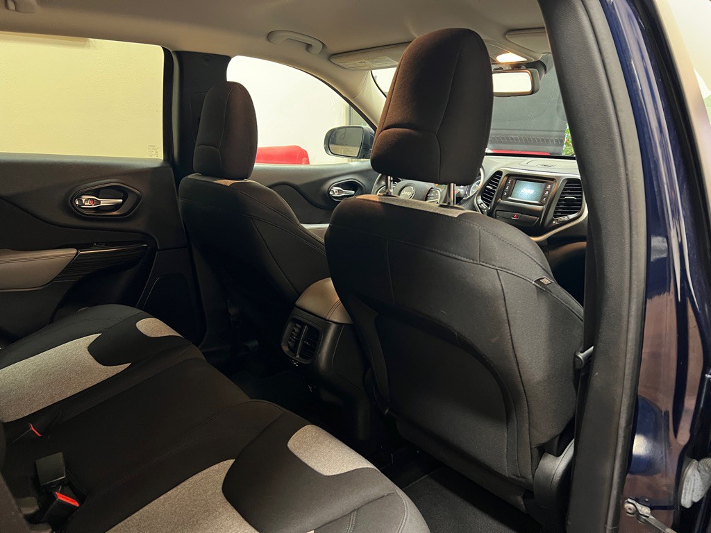 2014 Jeep Cherokee Image 31