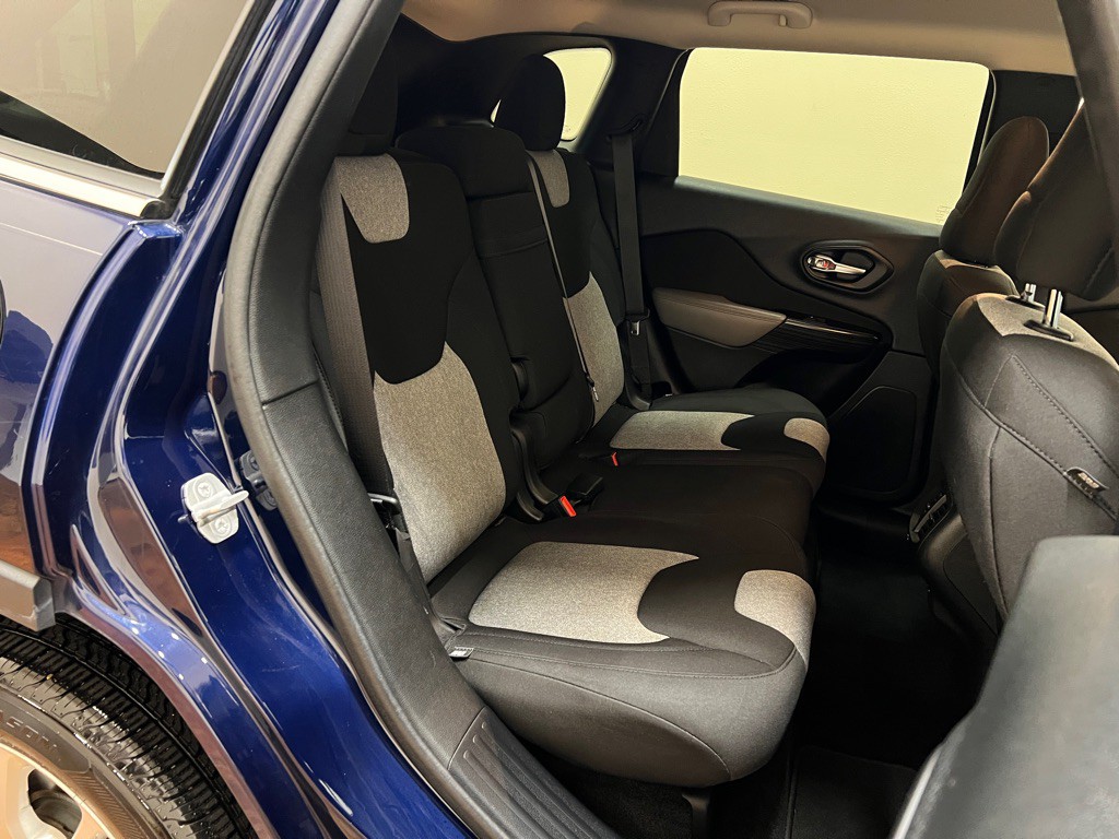 2014 Jeep Cherokee Image 32
