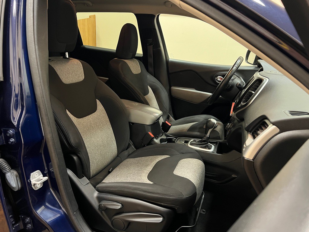 2014 Jeep Cherokee Image 33