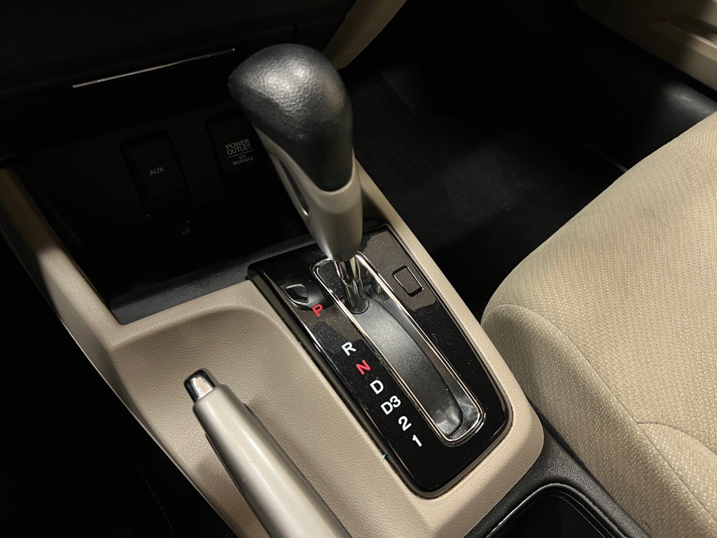 2013 Honda Civic Image 25
