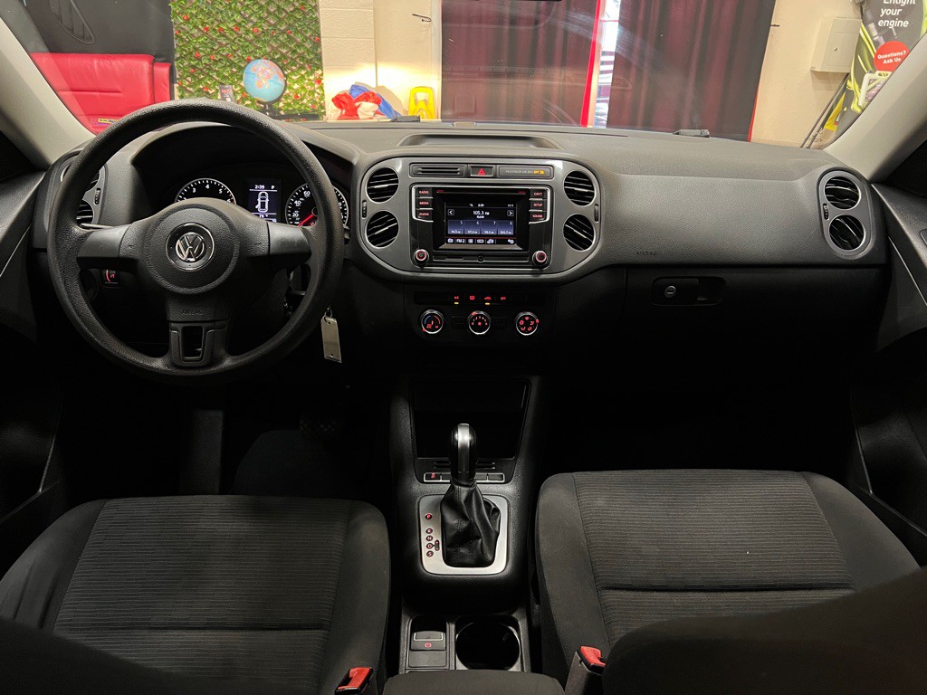 2017 Volkswagen Tiguan Image 14