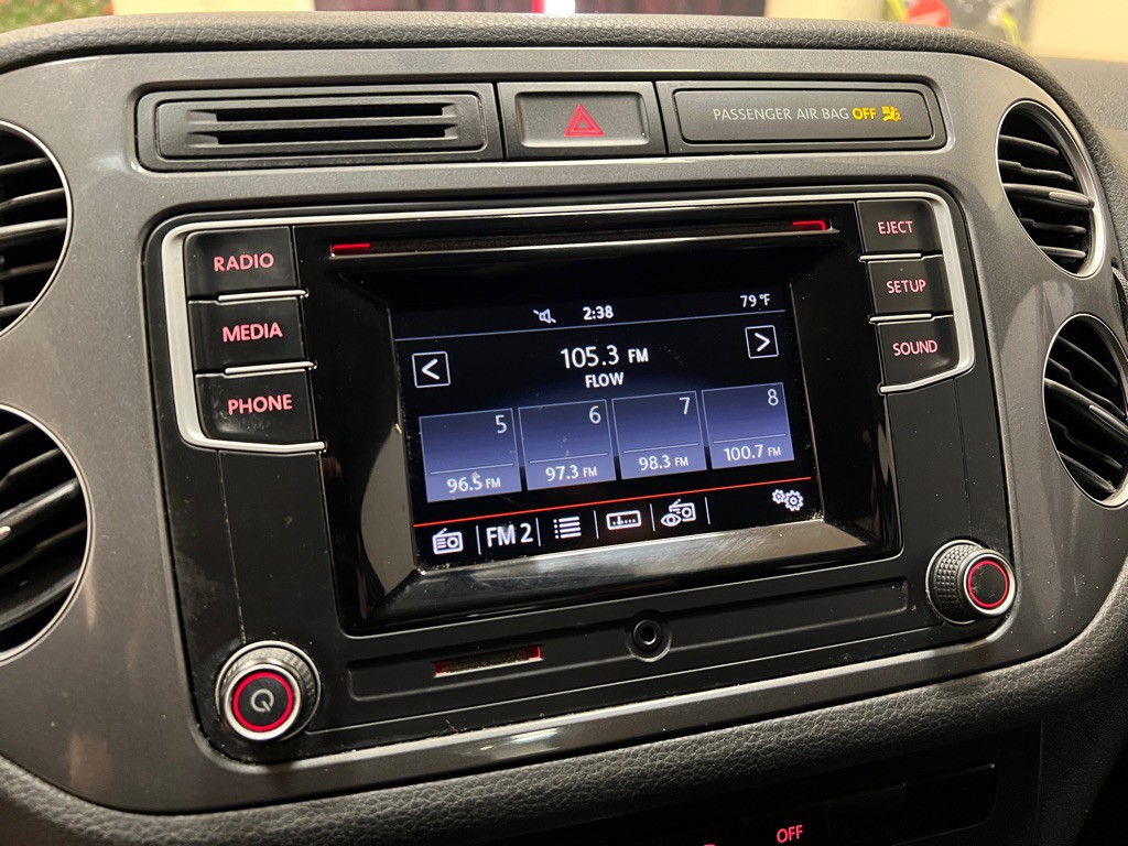 2017 Volkswagen Tiguan Image 22