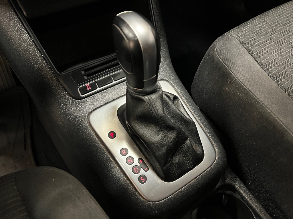 2017 Volkswagen Tiguan Image 25