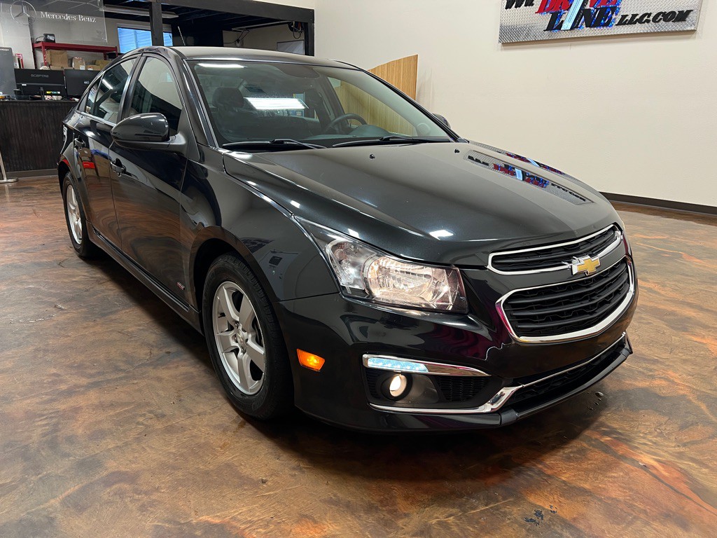 2015 Chevrolet Cruze Image 3