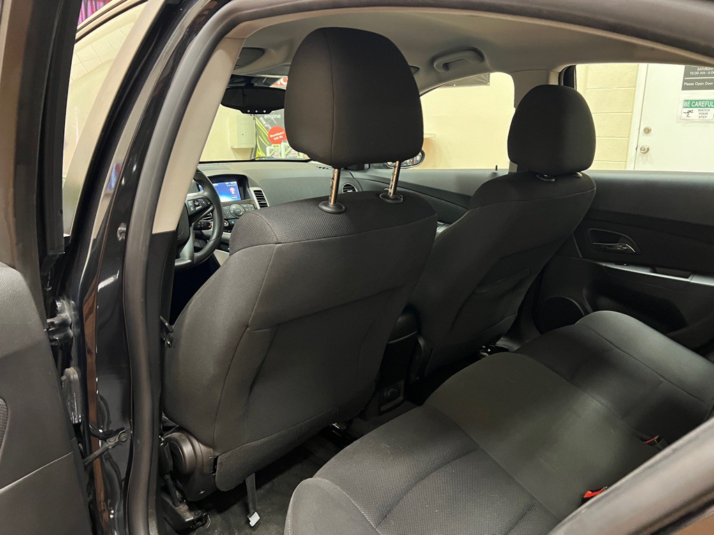 2015 Chevrolet Cruze Image 29