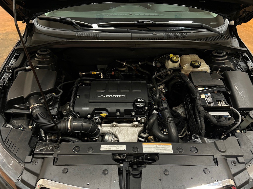 2015 Chevrolet Cruze Image 35