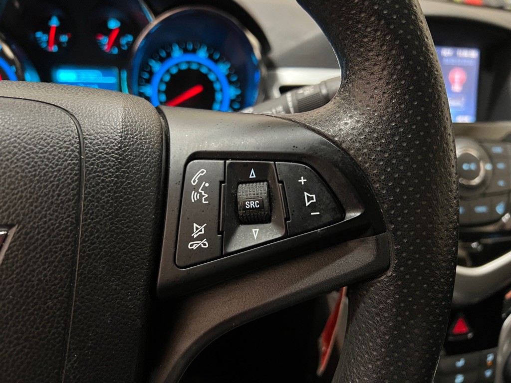 2015 Chevrolet Cruze Image 64