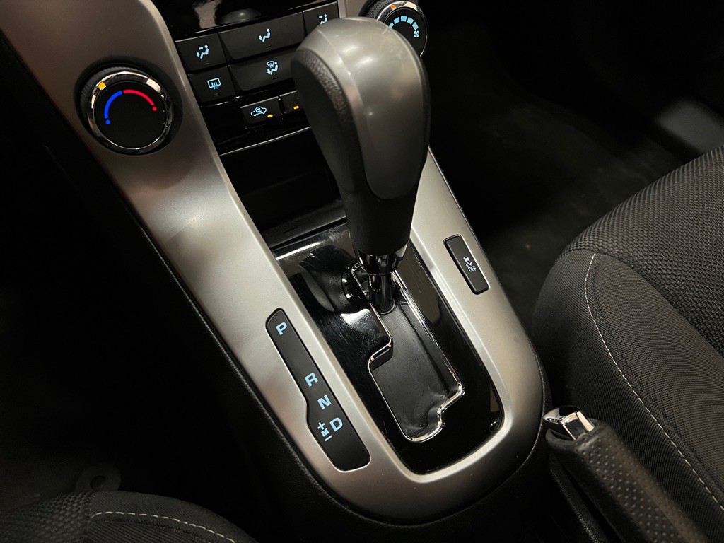 2015 Chevrolet Cruze Image 71