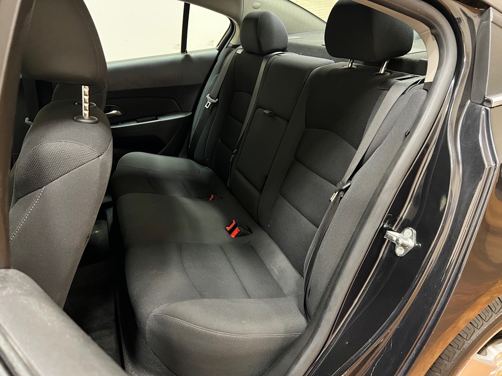 2015 Chevrolet Cruze Image 75