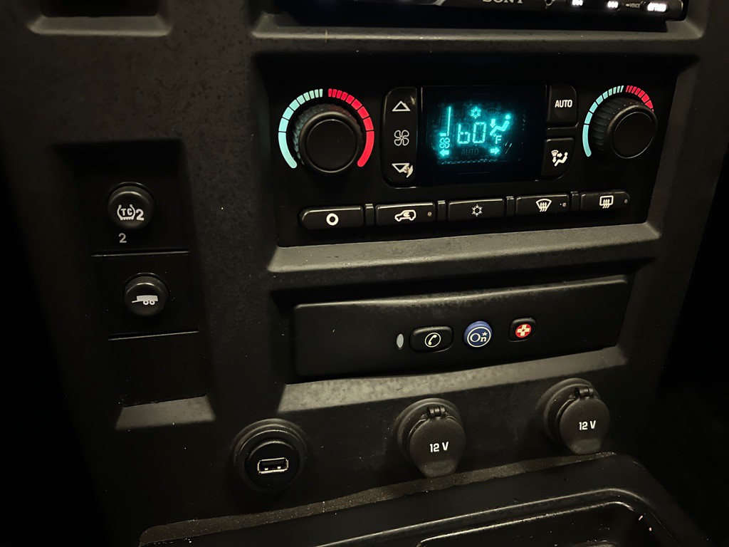 2007 HUMMER H2 Image 26