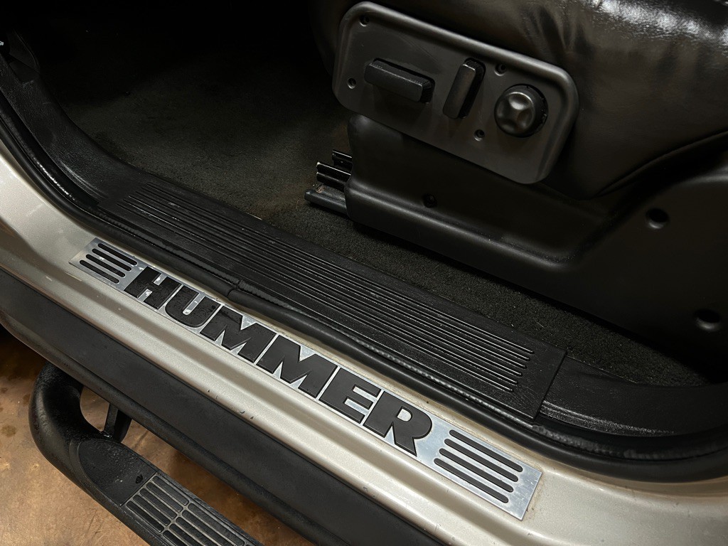 2007 HUMMER H2 Image 29