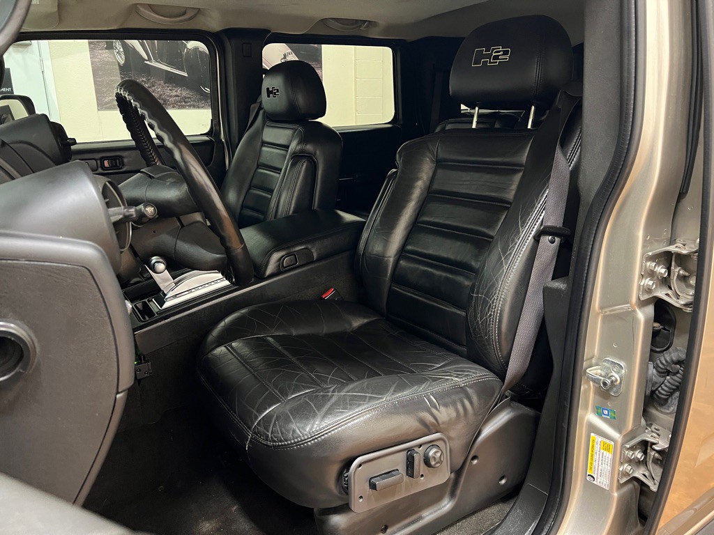 2007 HUMMER H2 Image 30