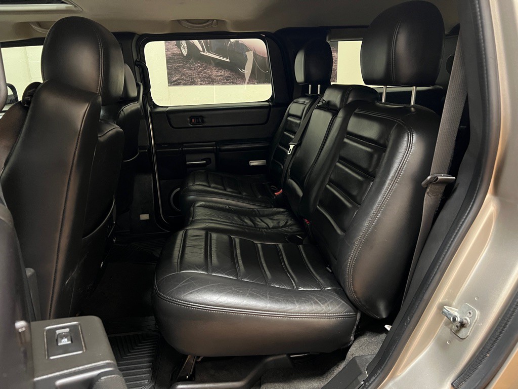 2007 HUMMER H2 Image 32
