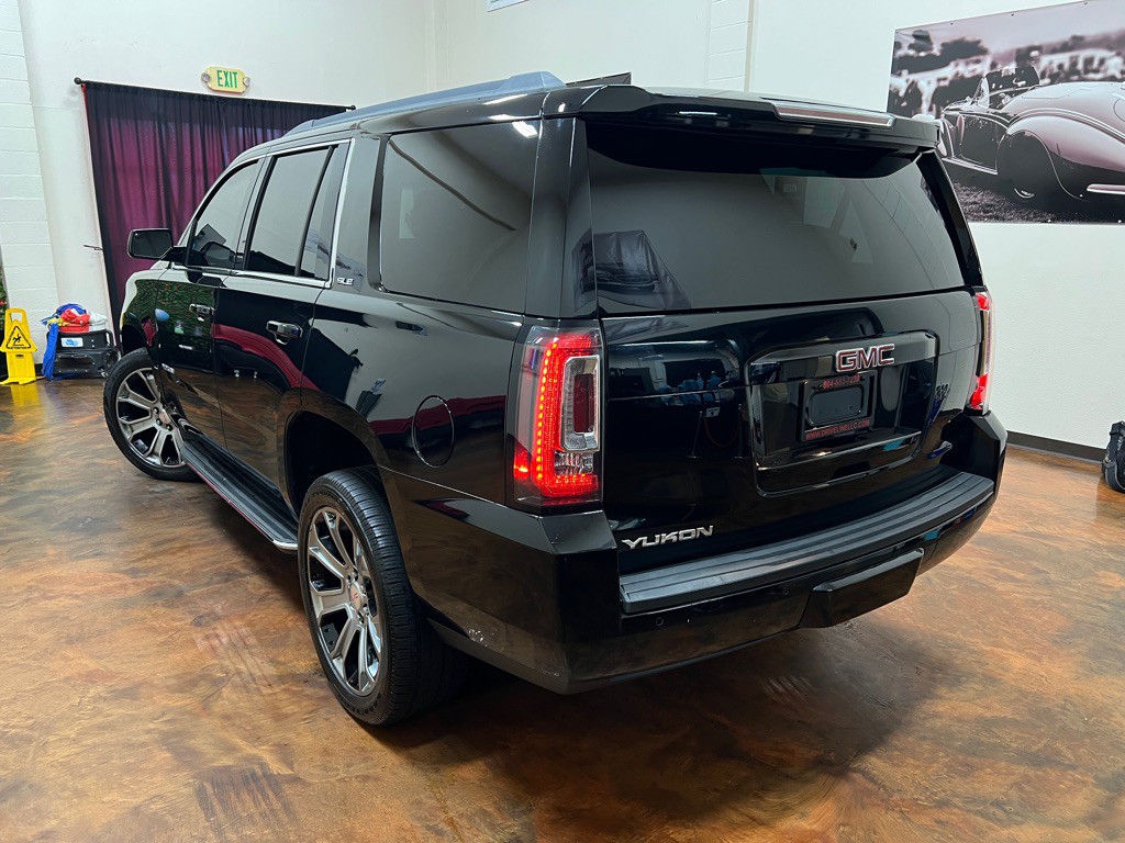 2019 GMC Yukon Image 2